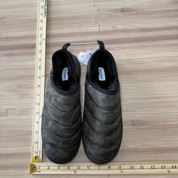 Old Navy Men's Camouflage Quilted Slip-On Slippers, Fleece Lined, Medium(8-9) - Picture 7 of 8